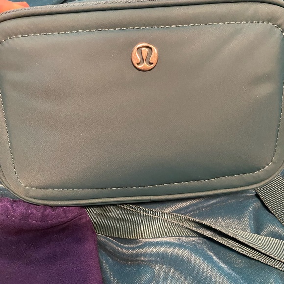 Bundle - Picture 7 of 8